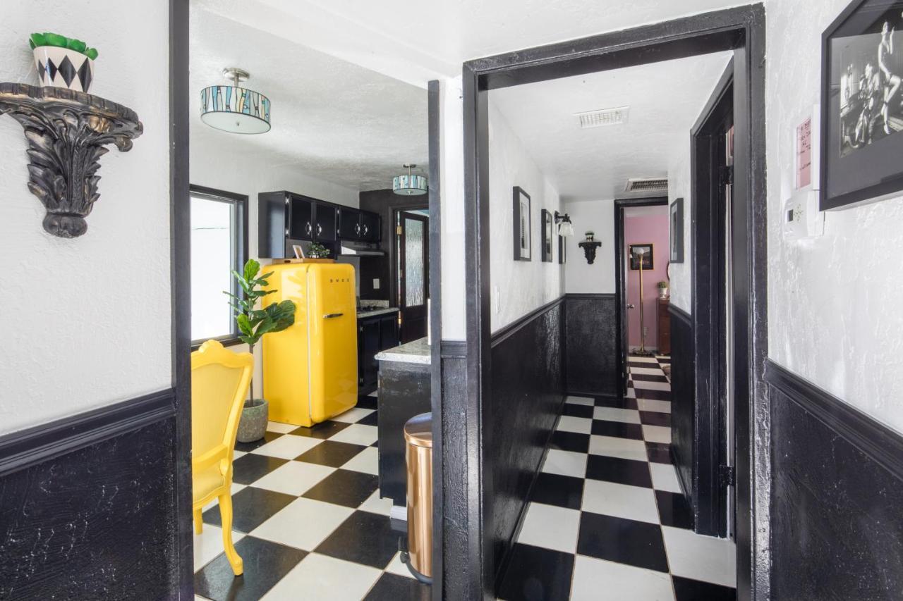 Mid-Century Modern Home In Beautiful Ла Куинта Екстериор снимка